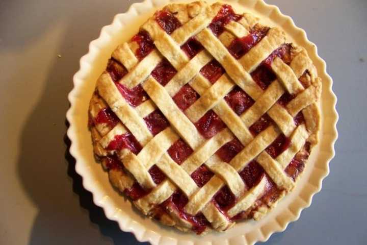 VOTE: Is Demarest Farms Best Thanksgiving Pie Shop In Bergen County?