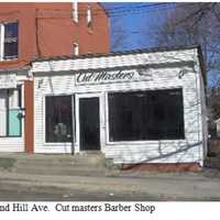 <p>Cut Masters Barber Shop</p>