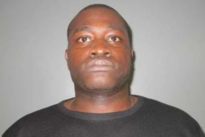Lyndhurst PD: Erratic Local Driver Nabbed With More Than 60 Heroin Folds, Crack
