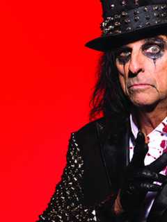 Alice Cooper Performing At Capitol Theatre