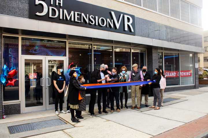 Virtual Reality Arcade Opens In Hudson Valley