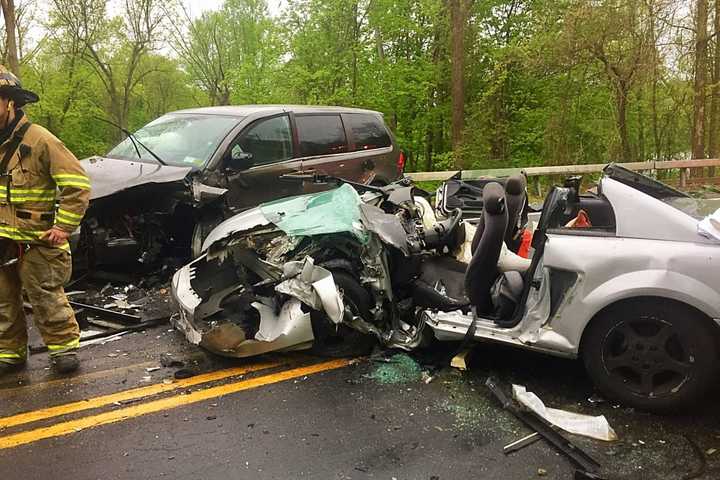 Four Injured In Crash That Causes Hourslong Road Closure In Yorktown