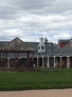 Chamber Of Commerce Organizes Craft Festival At Closter Commons