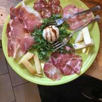 <p>Naples Street Food is opening a new location in Oceanside.</p>