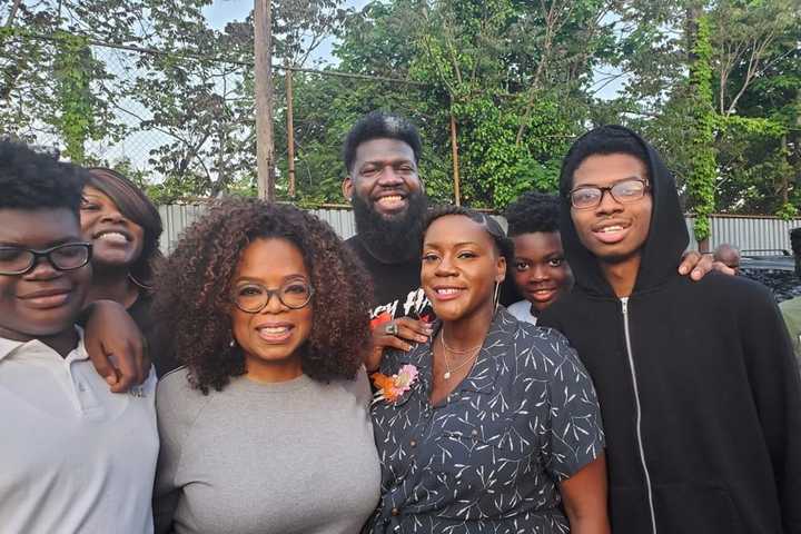 Oprah Donates $500K To Newark High School