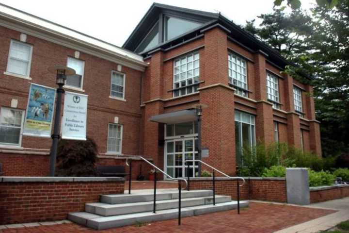Fairfield Library Brings Introductory Yoga Class