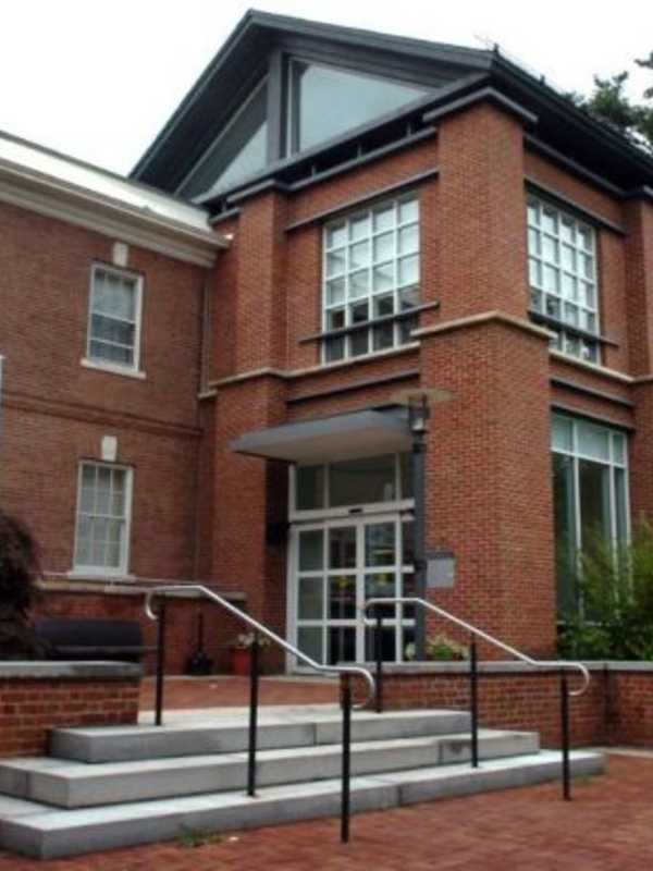 Fairfield Library Seeking Teen Volunteers For Summer