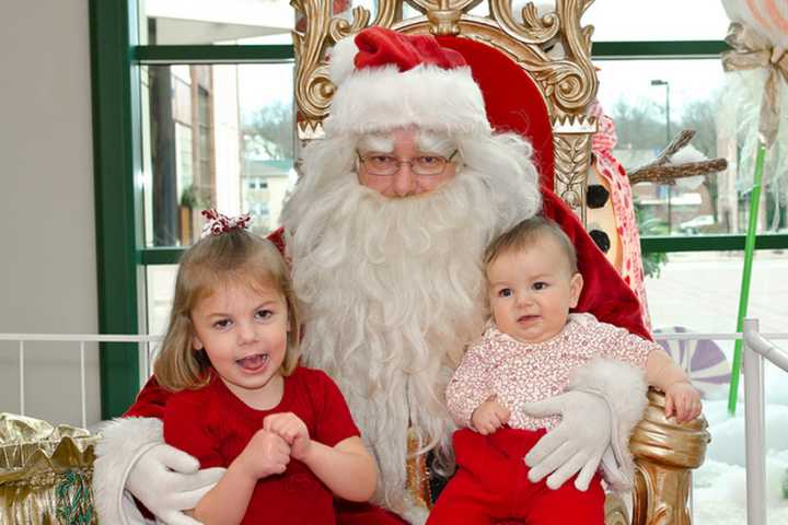 Enjoy Breakfast With Santa In Lewisboro