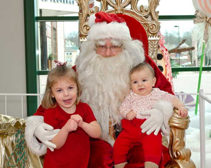 Get your picture with Santa at the Paramus Park Mall. 