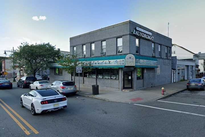 Bergenfield Man Shot, Robbed In Paterson Overnight