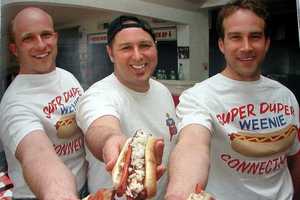 Fairfield's Super Duper Weenie Ranks Among DVlicious Hot Dog Finalists