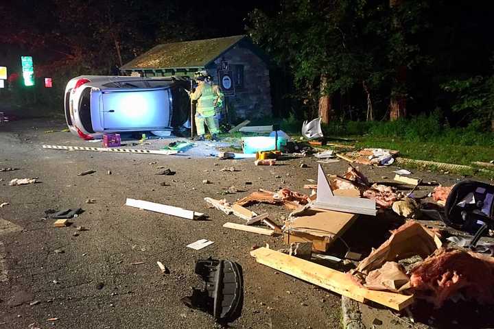 Car Coming Off Taconic Parkway Crashes Into Booth At FDR Park