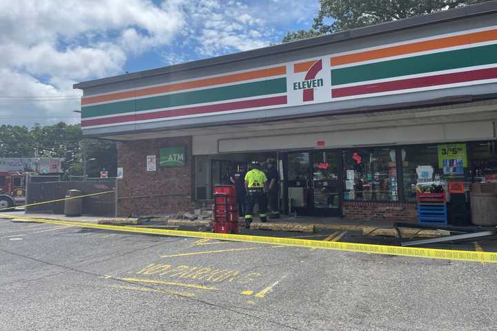 Car Crashes Into 7-Eleven In Brick Township