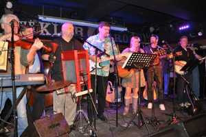 Edgewater 'River Rats' Reunite Band, Rekindle Friendship