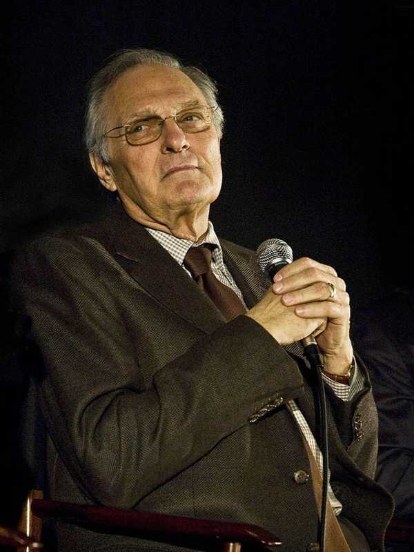 Archbishop Stepinac Grad Alan Alda Reveals That He Has Parkinson's Disease