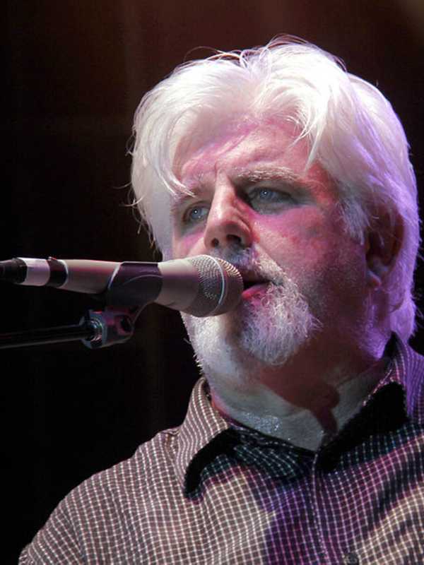 Singer Michael McDonald Helps Paramount Celebrate 86th Birthday