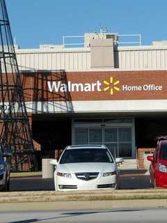 Wal-Mart Revenues Down Despite Increasing Sales