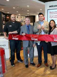 Verizon Wireless 'Smart Store' Opens At The Shops At Nanuet