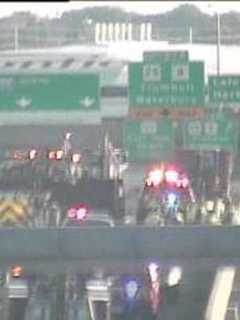 Rollover Crash Cleared From I-95 In Bridgeport