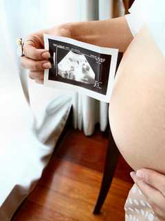 Government Panel Calls For Depression Screenings During, After Pregnancy