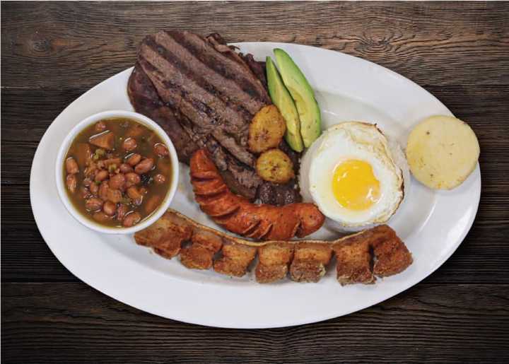 Punto Paisa Piqueteadero Restaurante Colombiano is opening in North Arlington.