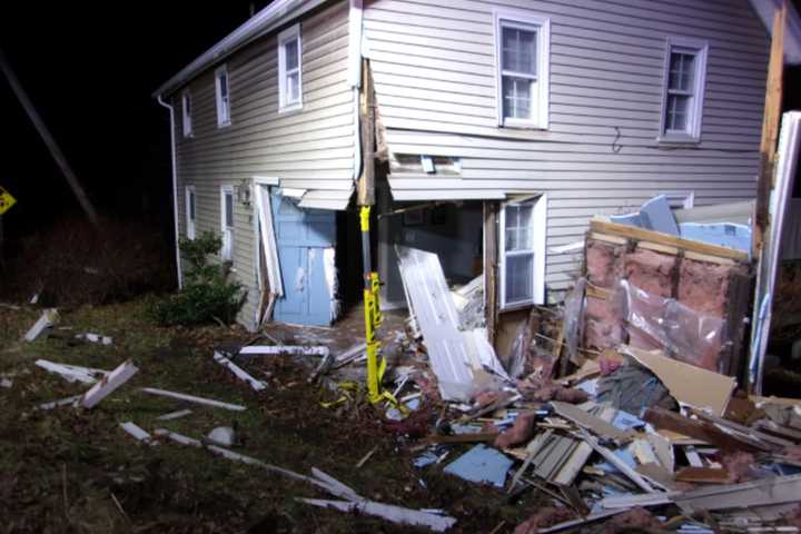 20-Year-Old Charged With DWI After Car Crashes Into Newtown House