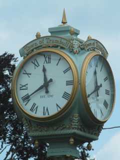 Trumbull GOP Must Forfeit Contractor's Donation