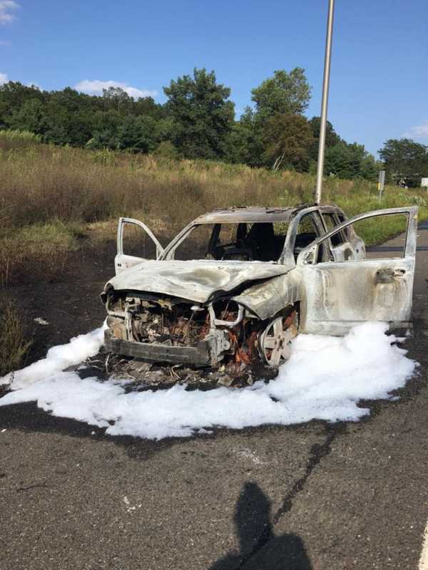Car Fire Slows Traffic On I-84 In Newtown