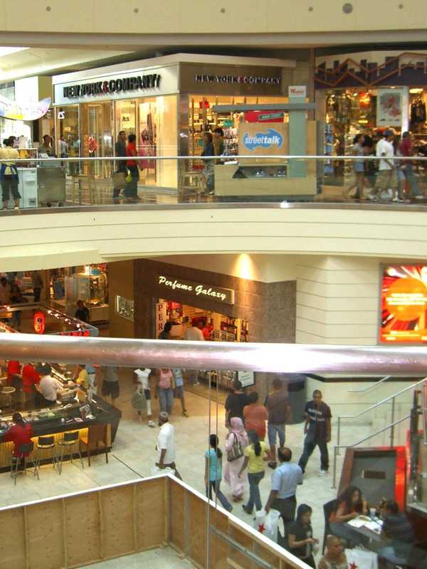 'Who What Wear' Coming To Garedn State Plaza In Paramus