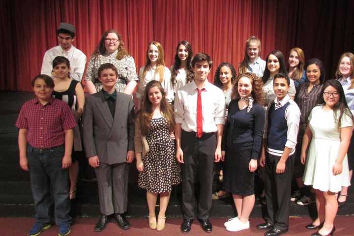 Leonia Limelighters Perform 'Game Of Tiaras'