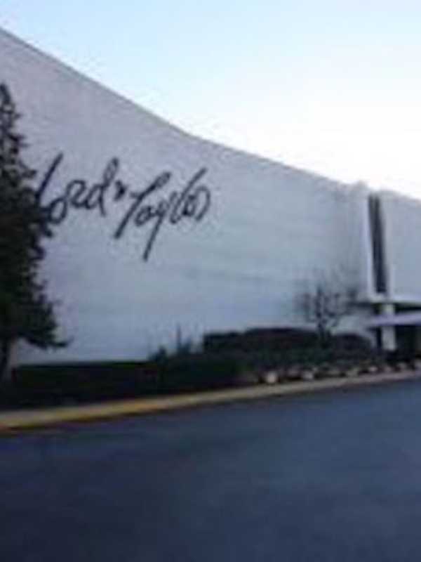Charity Shopping Day In Paramus Benefitting Bergen Habitat For Humanity