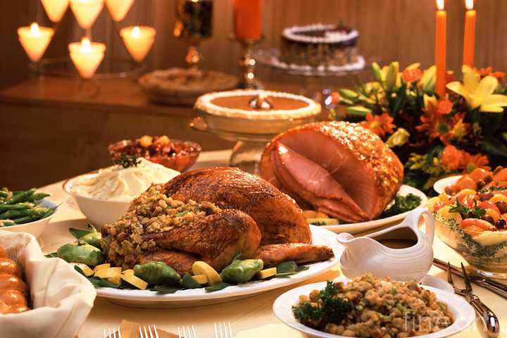 Help Keep Your Stomach In Check This Holiday Season