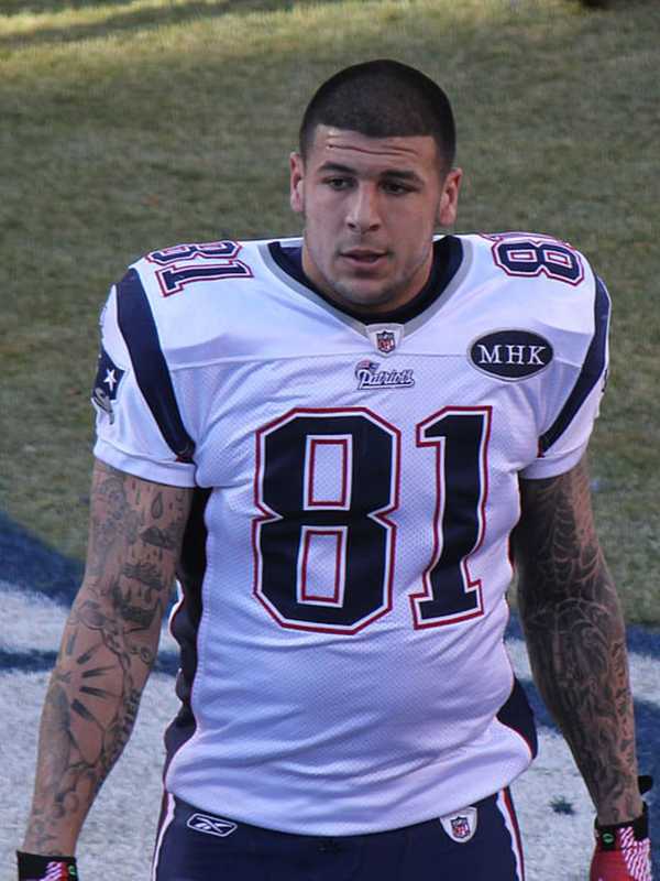 Aaron Hernandez's Brother Threatens To Shoot Up UConn, Makes Other Threats: Feds