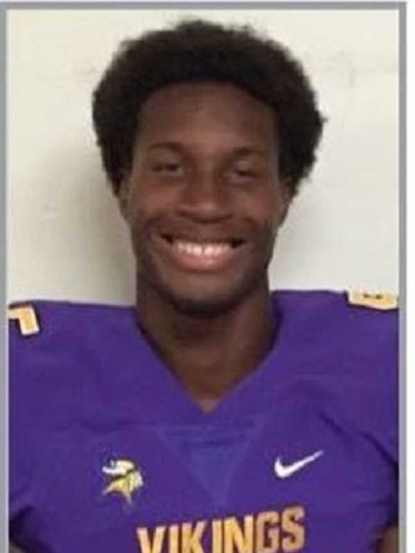 Westhill Football Star Pettiford Receives UCAN Inspire Award