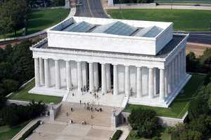 Lincoln Memorial Steps Vandalized By 'Free Gaza' Graffiti In DC