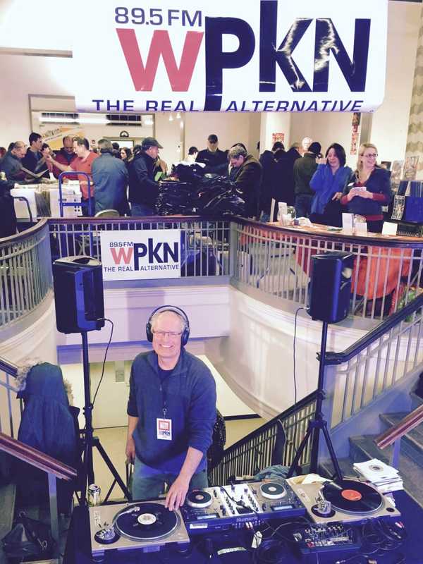 Reviving Vinyl: WPKN's Music Mash Spins Into Downtown Bridgeport