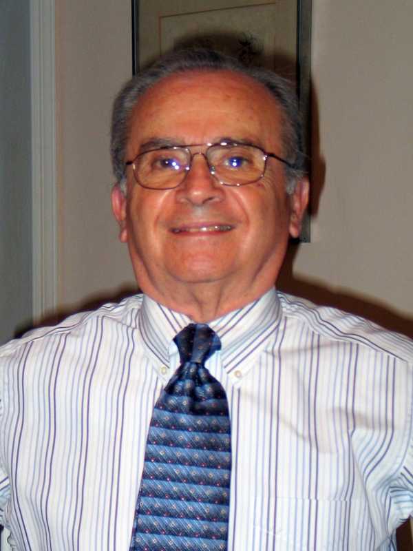 Holocaust Survivor Presents Lecture Series At Congregation B'nai Yisrael