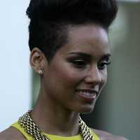 <p>Alicia Keys</p>