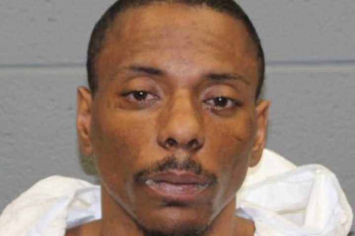 Waterbury Man Charged With Murder After Stabbing Wife In Neck, Police Say