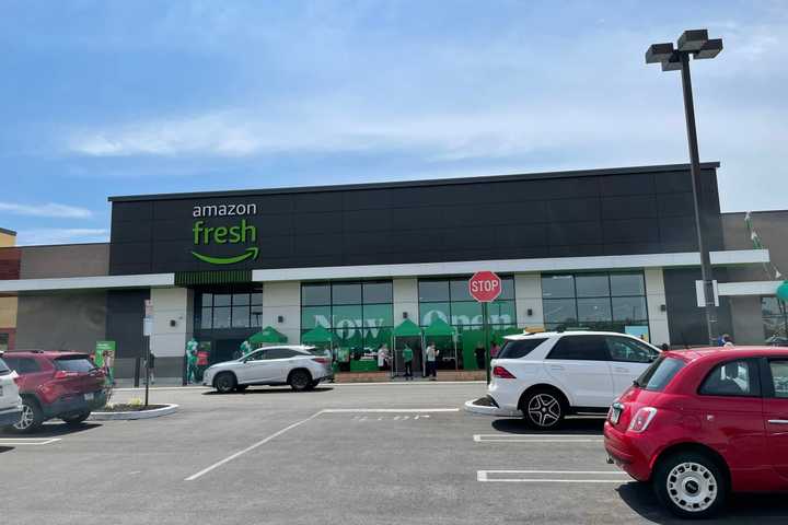 Amazon Fresh Plans To Open Long Island Store