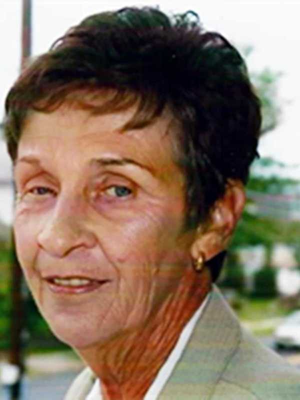 Anne T. Aglione, 74, Teaneck Resident, Longtime School Aide