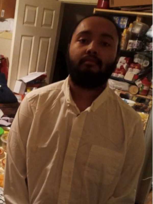 Police In CT Searching For Missing 22-Year-Old Man