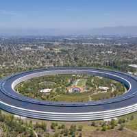 COVID-19: Apple Indefinitely Delays Return To Offices