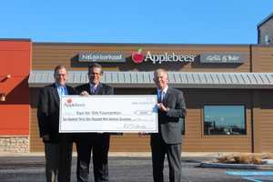 Northern New Jersey Applebees Restaurants Donate To USMC's Toys For Tots