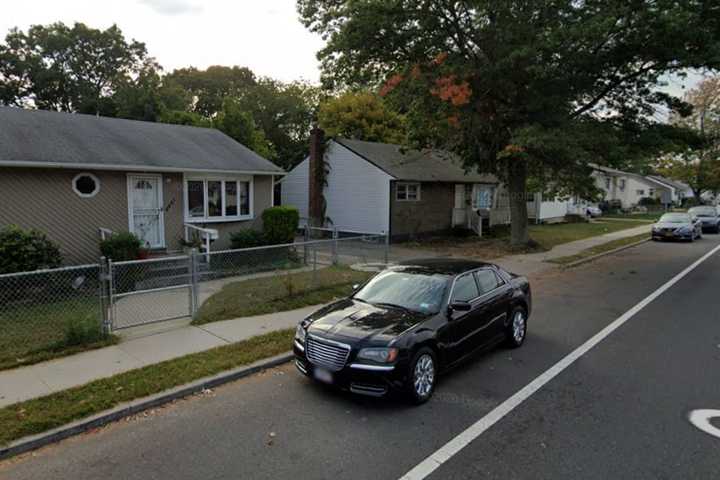 41-Year-Old Fatally Shot In Back Yard Of Long Island Home, Police Say