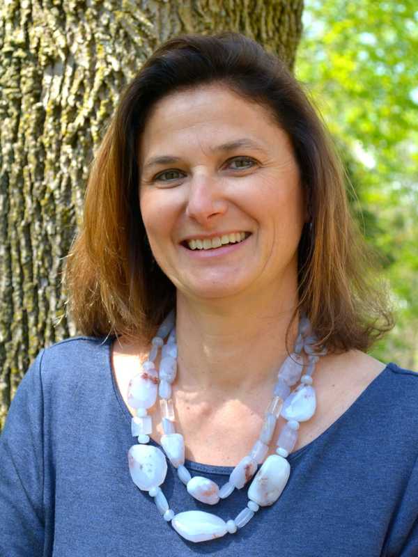 New Canaan Art Historian To Judge 58th Darien Art Show And Sale