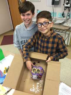 Briarcliff Students Celebrate Mexican Holiday With Food, Crafts, Flowers