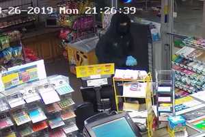 Suspect On Loose After Overnight Robbery At Long Island Gas Station