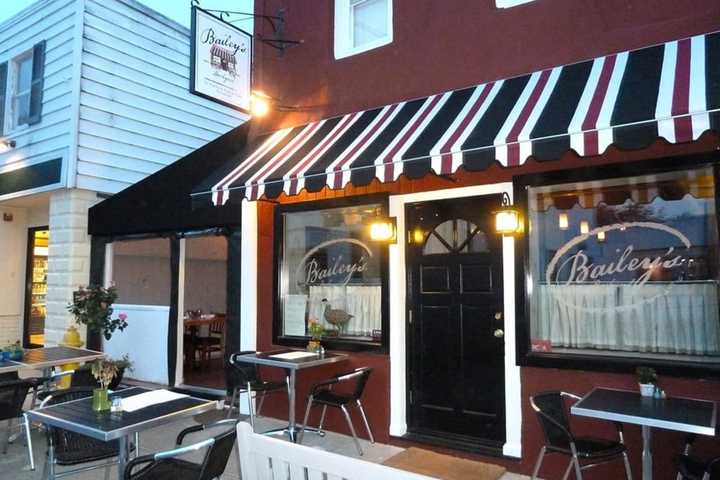 Ridgefield's Bailey's Backyard Wins DVlicious 'Special Occasion' Contest