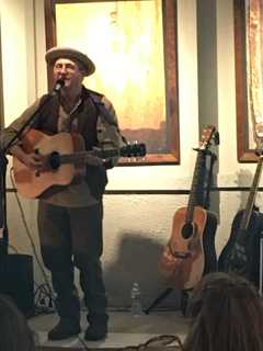 Briarcliff Musician Performs At Ossining Photography Exhibit